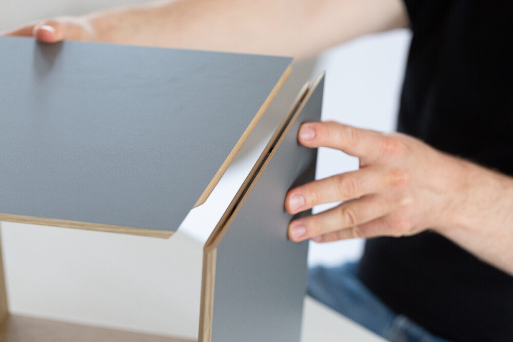 Technologie beznarzędziowego montażu mebli. Innowacyjne rozwiązanie dla producentów