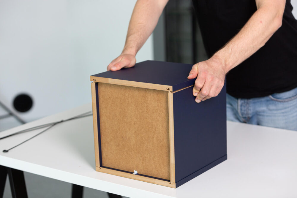 Technologie beznarzędziowego montażu mebli. Innowacyjne rozwiązanie dla producentów