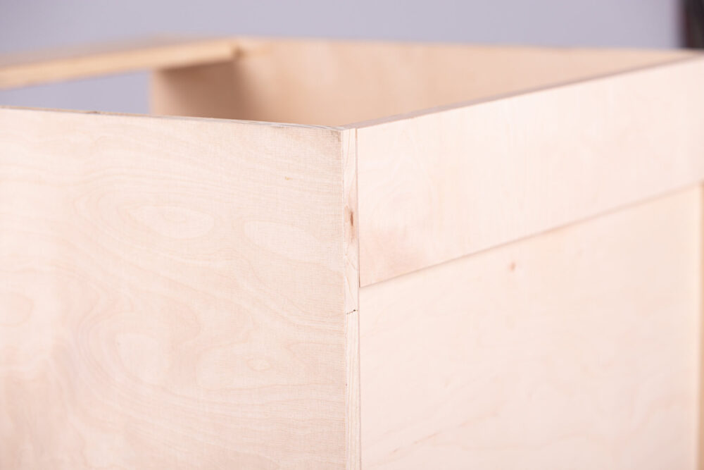 Meble kuchenne DIY na bazie stolarskiej płyty. Jak wdrażaliśmy nietypową produkcję dla klienta