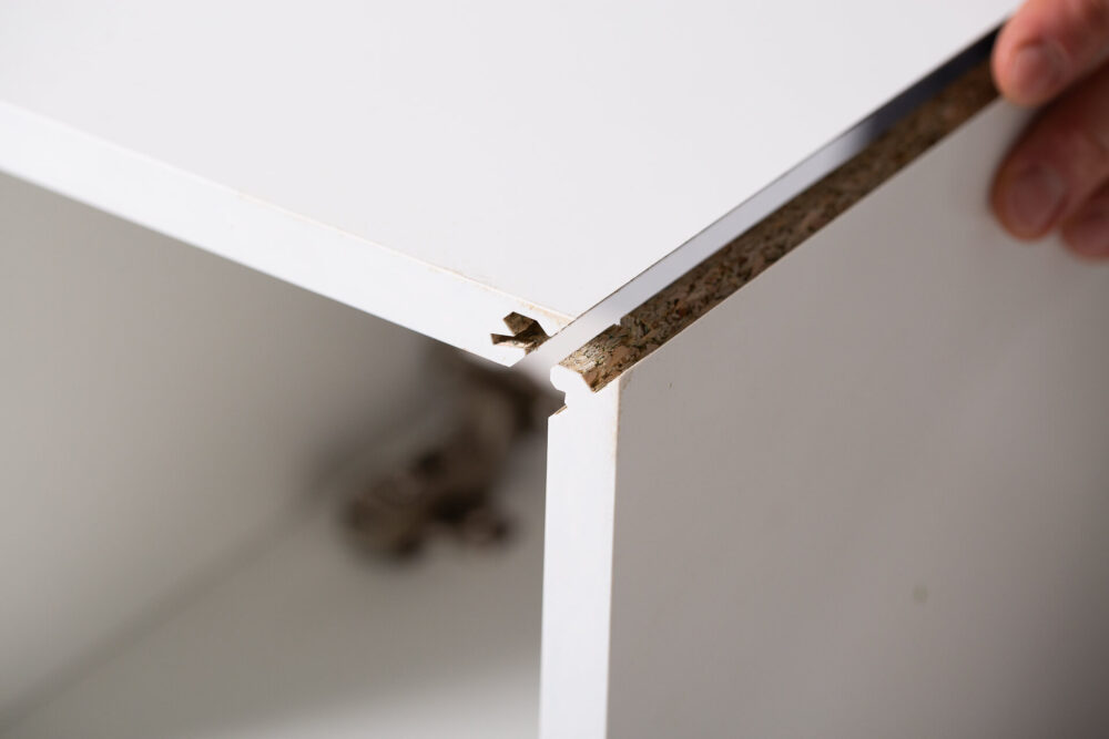 Przykład wykonania w systemie Flick&Click™: Moduły meblowe do łazienki