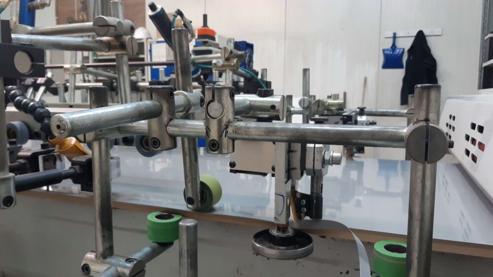 Przykład wykonania w systemie Flick&Click™: Moduły meblowe do łazienki