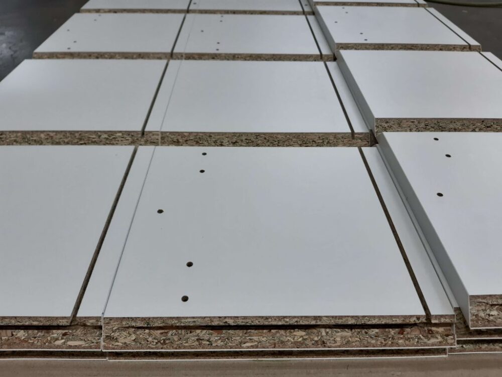 Przykład wykonania w systemie Flick&Click™: Moduły meblowe do łazienki