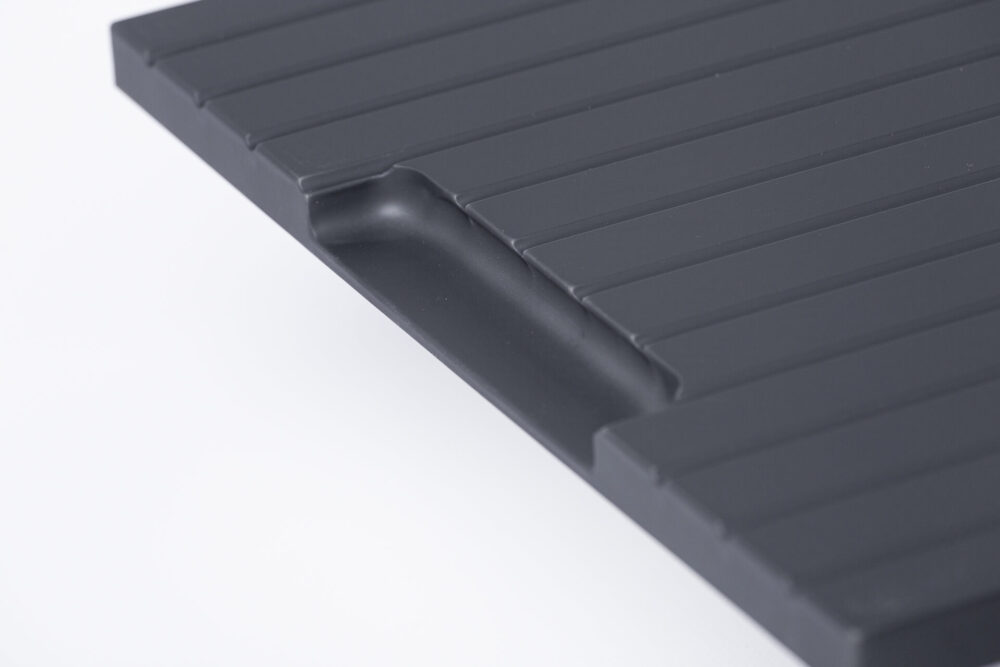 Nowa kolekcja MELAFOL: Fronty meblowe o strukturze lameli