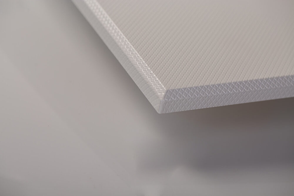 Kolekcja Wiosna/Lato 2023 w Melaco: Innowacyjność, ekologia i natura