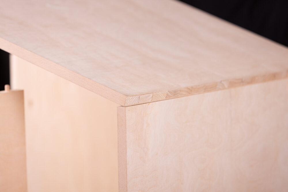 Meble systemowe i modułowe - korzyści dla producentów na przykładzie realizacji Melaco