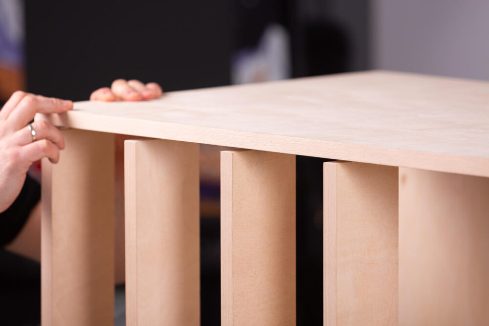 Meble systemowe i modułowe - korzyści dla producentów na przykładzie realizacji Melaco