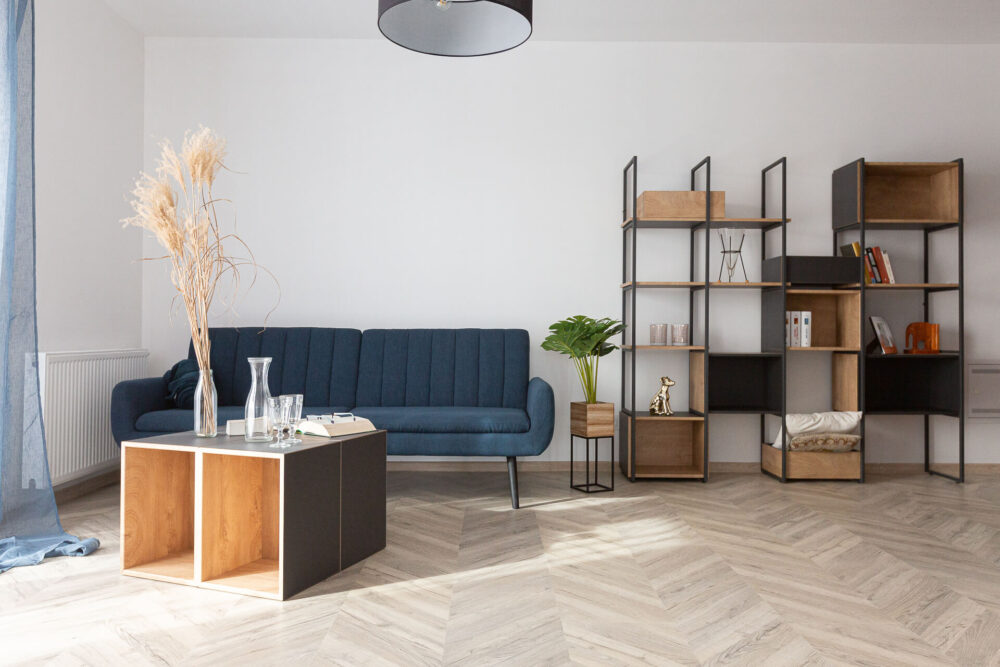 Meble systemowe i modułowe - korzyści dla producentów na przykładzie realizacji Melaco