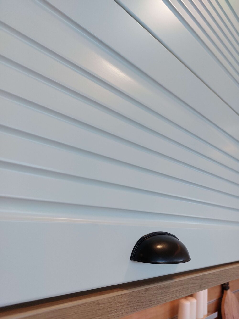 Meble systemowe i modułowe - korzyści dla producentów na przykładzie realizacji Melaco