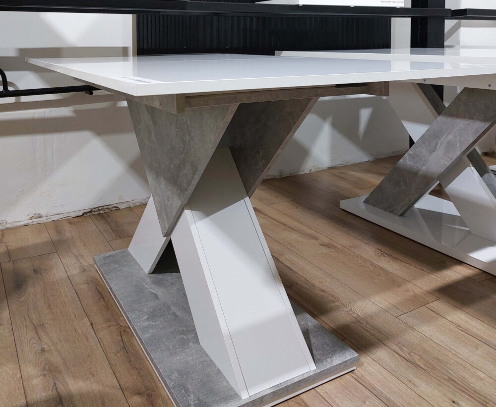 Stoły jadalniane i kawowe. Rozwiązania Melaco dla producentów