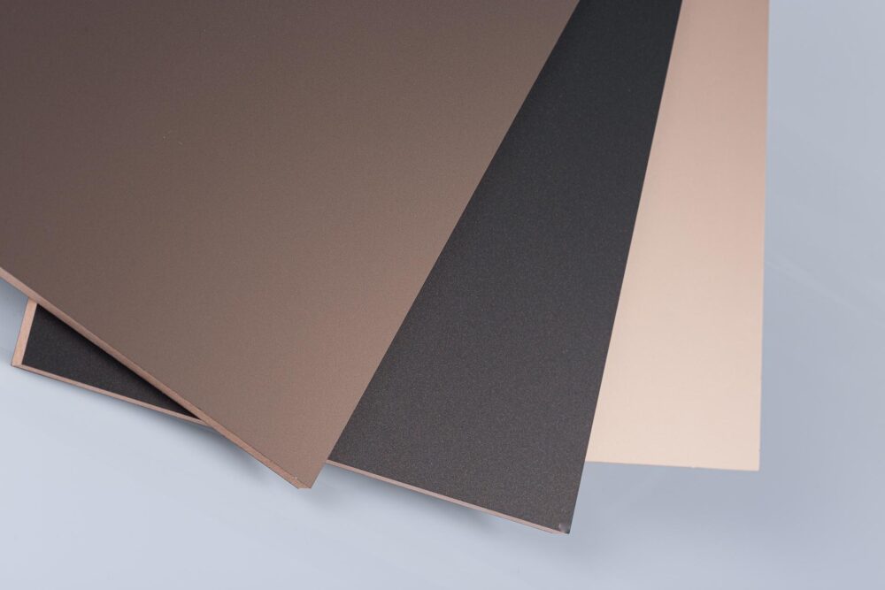 Kolekcja płyt meblowych COMPLETE SKIN w wykończeniu Stardust (mat z drobinkami brokatu)